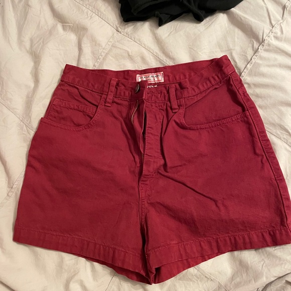 Guess Pants - Guess high waisted shorts